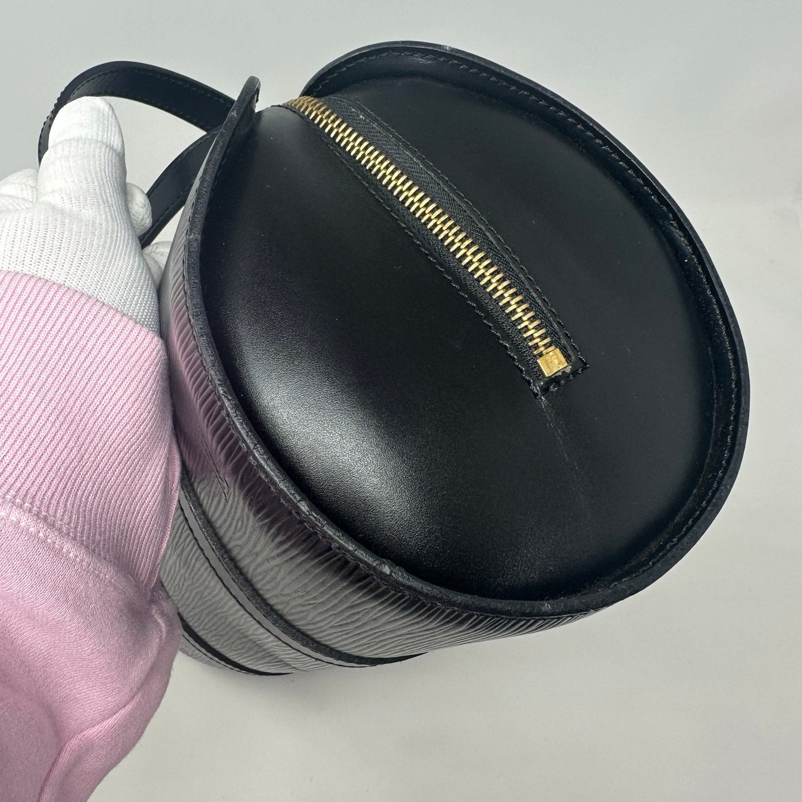 Louis Vuitton LV Epi Soffulor Black Bag with Pouch