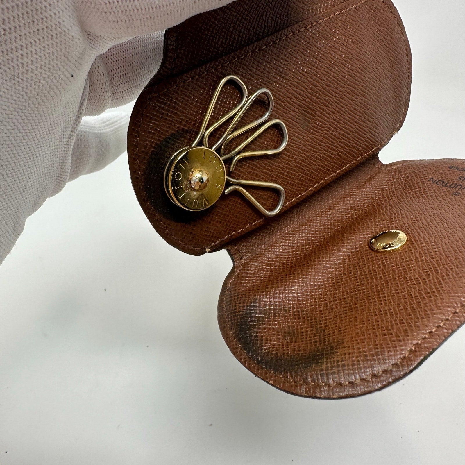 Louis Vuitton LV Monogram Multicles Round 4 Key Holder