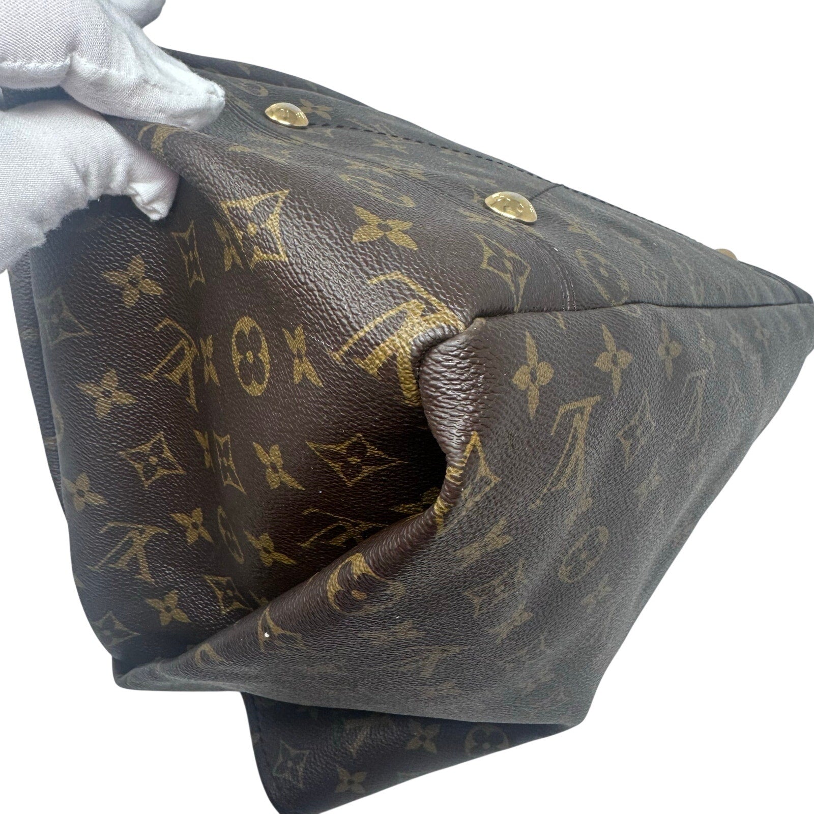 Louis Vuitton LV Monogram Artsy MM Shoulder Bag