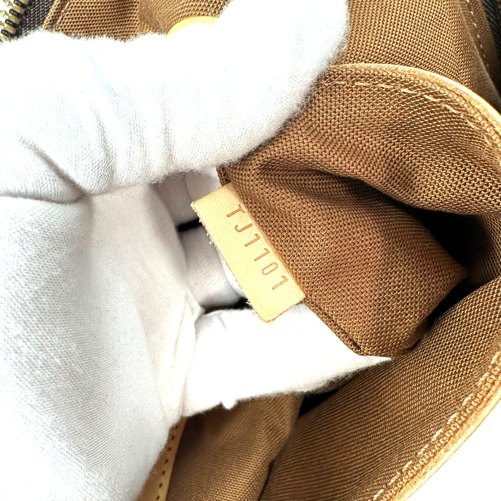 Louis Vuitton LV Monogram Carryall Satchel Duffle Bag